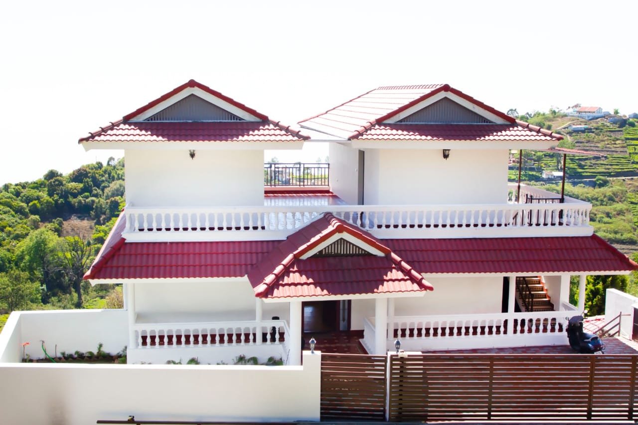 Commercial Homestay for Sale (10.5 Cents near Kotagiri) Image 2